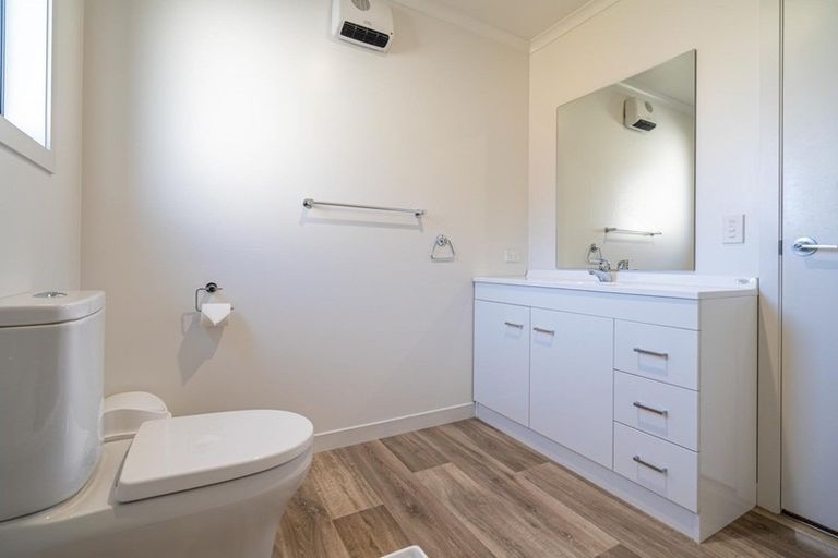 Photo of property in 17 Cunaris Way, Te Anau, 9600