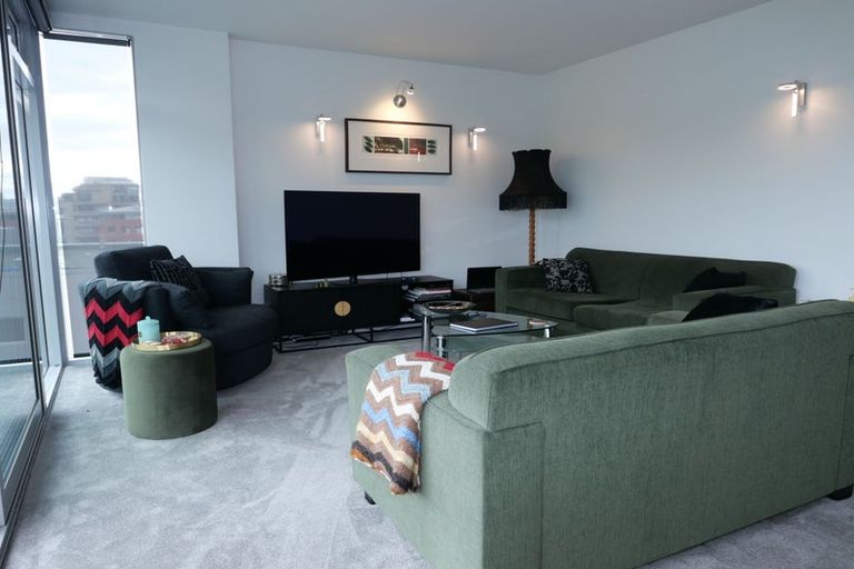 Photo of property in Montreaux Apartments, 9g/164 The Terrace, Wellington Central, Wellington, 6011