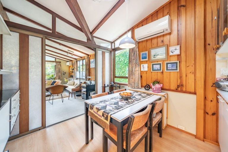 Photo of property in 3 Whangakoko Grove, Birchville, Upper Hutt, 5018