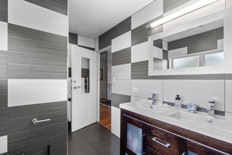 Photo of property in 484 River Road, Fairfield, Hamilton, 3214