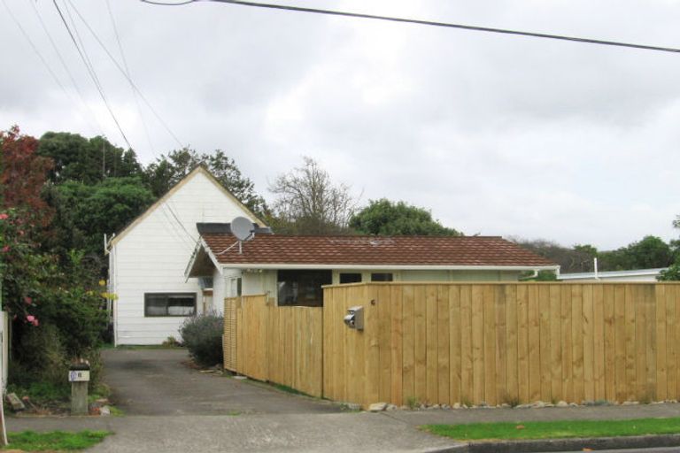 Photo of property in 6a Rimu Street, Waikanae, 5036