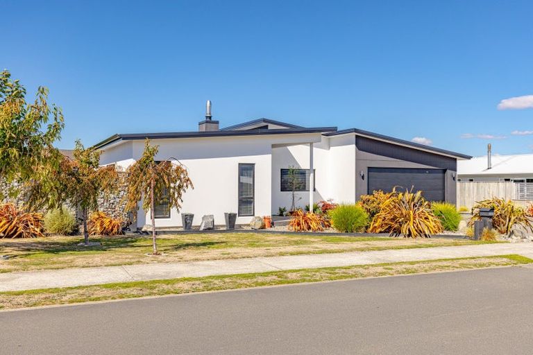 Photo of property in 19 Hartley Avenue, Carterton, 5713