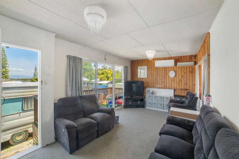 Photo of property in 49 Lyell Road, Outer Kaiti, Gisborne, 4010