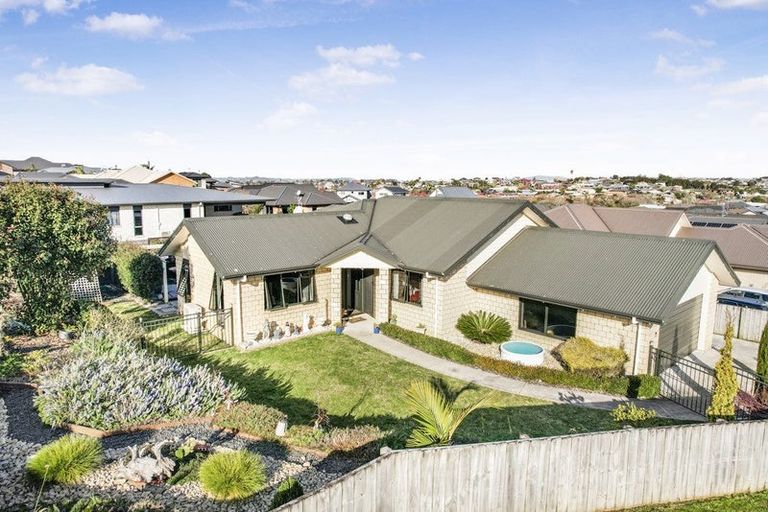 Photo of property in 12 Evergreen Rise, Grandview Heights, Hamilton, 3200