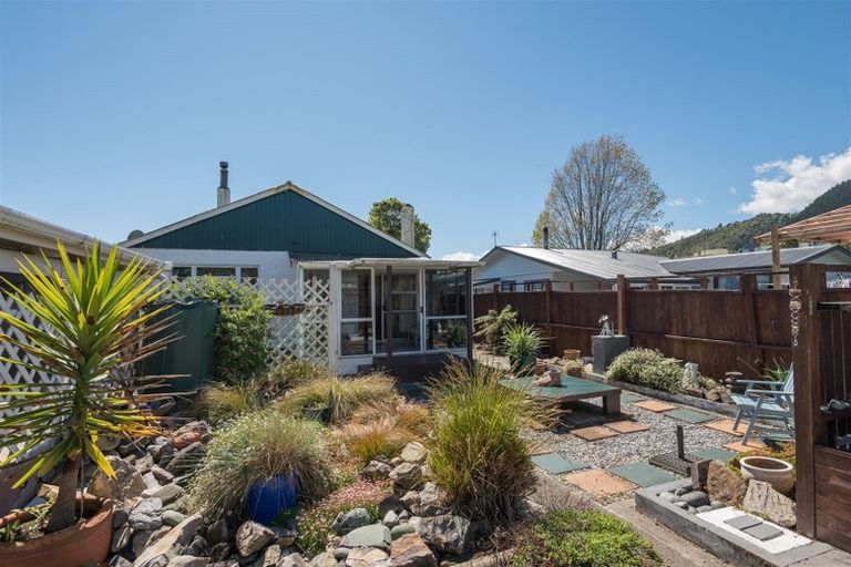 Photo of property in 8 Motueka Street, Nelson South, Nelson, 7010