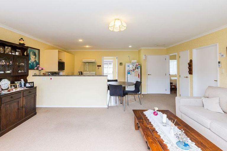 Photo of property in 8 Foxtail Fern, Kelvin Grove, Palmerston North, 4414