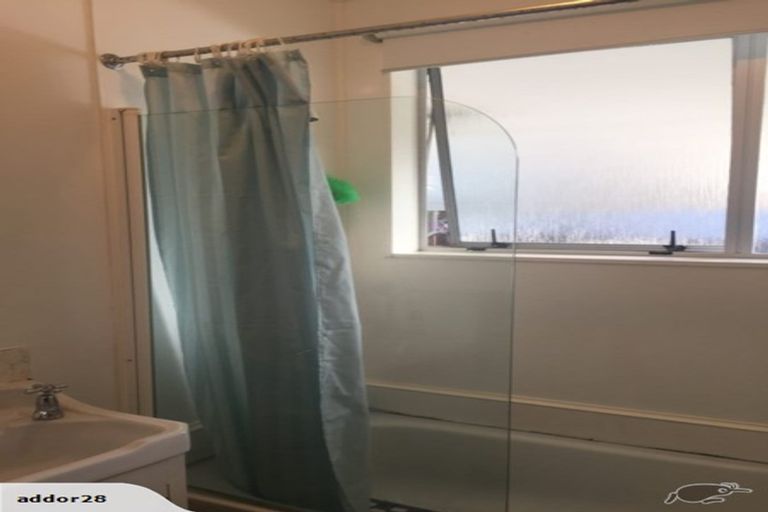 Photo of property in 98a Pasadena Crescent, Totara Park, Upper Hutt, 5018