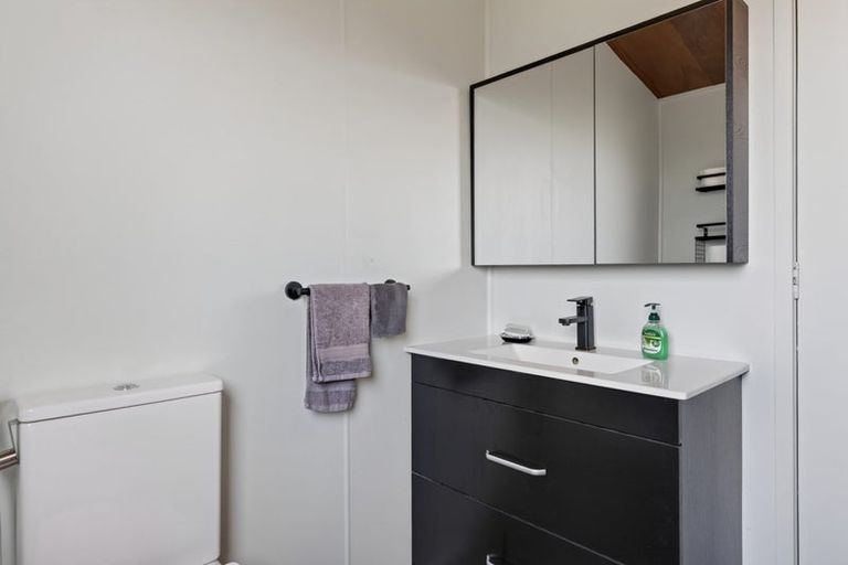 Photo of property in 272 Huarau Road, Whakapirau, Maungaturoto, 0583