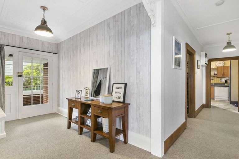 Photo of property in 93 Tomahawk Road, Andersons Bay, Dunedin, 9013