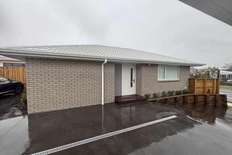 Photo of property in 1b Towai Street, Inglewood, 4330