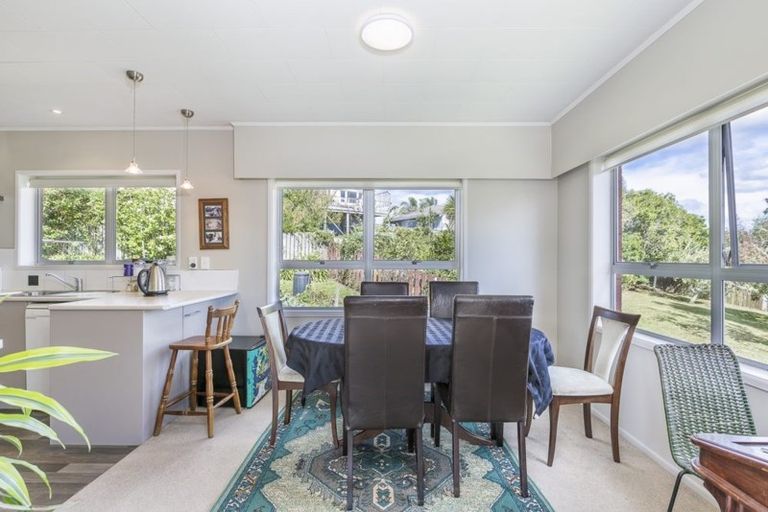 Photo of property in 24 Walton Road, Paraparaumu Beach, Paraparaumu, 5032