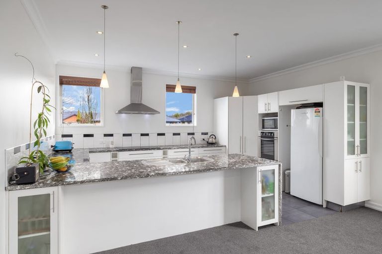 Photo of property in 92 Bibiana Street, Aidanfield, Christchurch, 8025