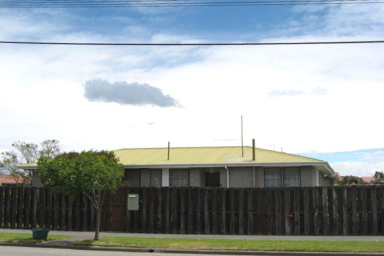 Photo of property in 49 Saint Johns Street, Woolston, Christchurch, 8062