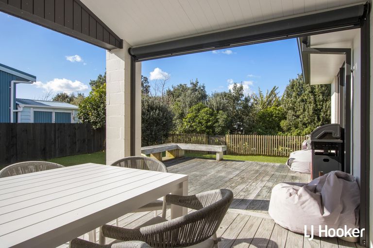 Photo of property in 26 Reel Road, Athenree, Waihi Beach, 3611