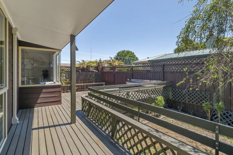 Photo of property in 3a Nairn Road, Mangakakahi, Rotorua, 3015