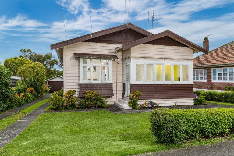 Photo of property in 53 Moa Road, Point Chevalier, Auckland, 1022