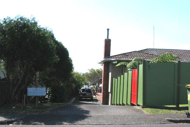 Photo of property in 2/3 Blease Street, New Lynn, Auckland, 0600