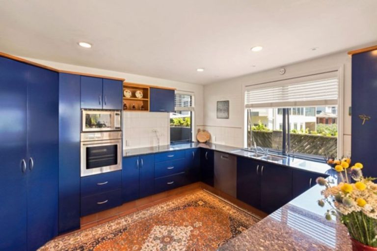 Photo of property in 10a Oceanbeach Road, Mount Maunganui, 3116