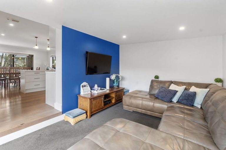 Photo of property in 2/15 Walter Street, Hauraki, Auckland, 0622