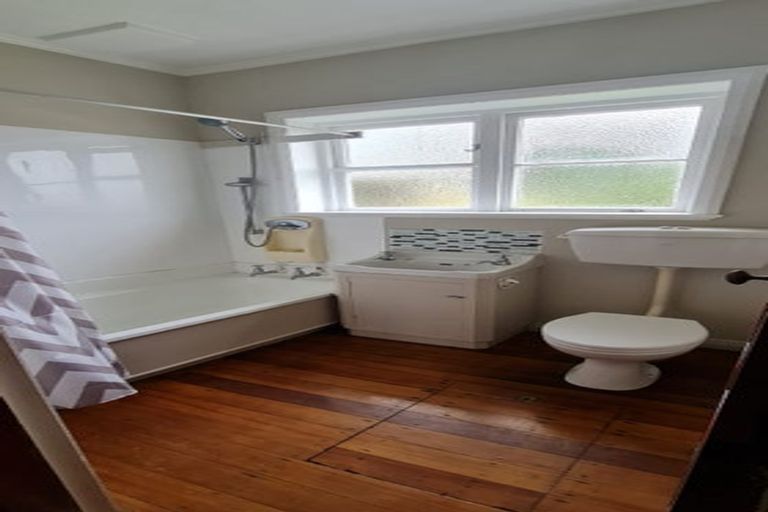 Photo of property in 44 Frederick Street, Terrace End, Palmerston North, 4410