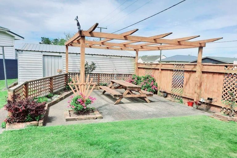 Photo of property in 369 High Street, Hawera, 4610