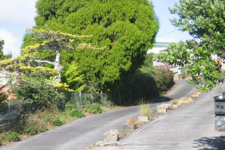 Photo of property in 1/27 Weldene Avenue, Glenfield, Auckland, 0629