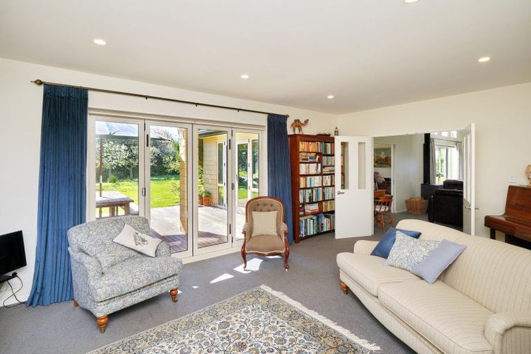 Photo of property in 10 Newton Place, Amberley, 7410