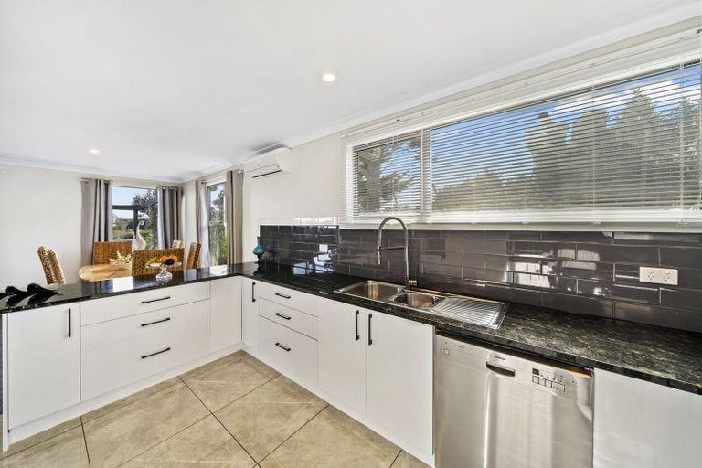Photo of property in 276 Peka Peka Road, Peka Peka, Waikanae, 5391