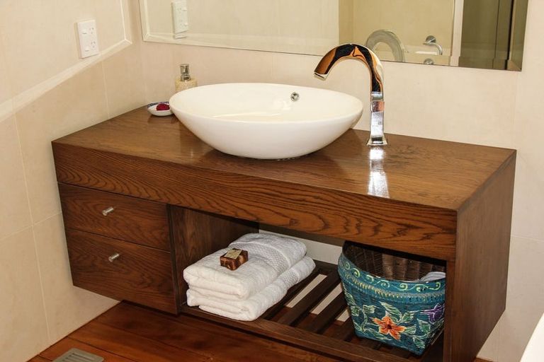 Photo of property in 90a Awa Road, Seatoun, Wellington, 6022