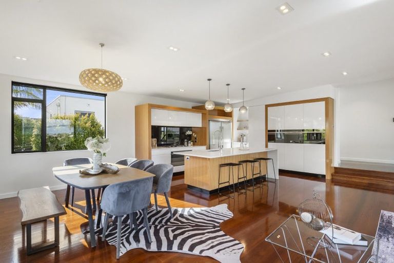 Photo of property in 17 Waitemata Road, Hauraki, Auckland, 0622