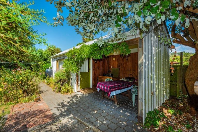Photo of property in 37 Aynsley Terrace, Hillsborough, Christchurch, 8022
