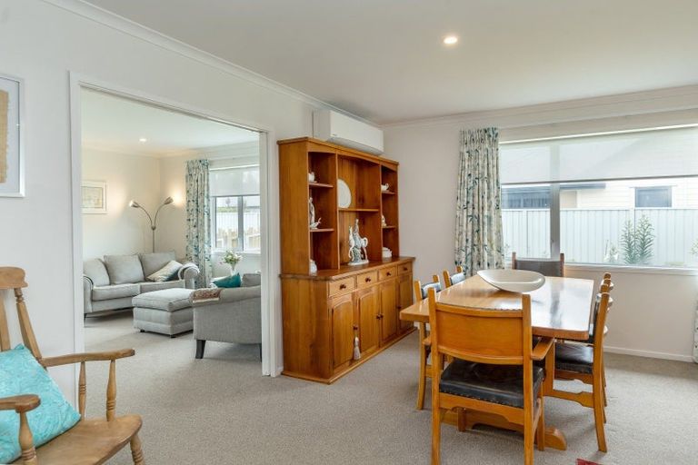 Photo of property in 38 Westwood Avenue, Greytown, 5712