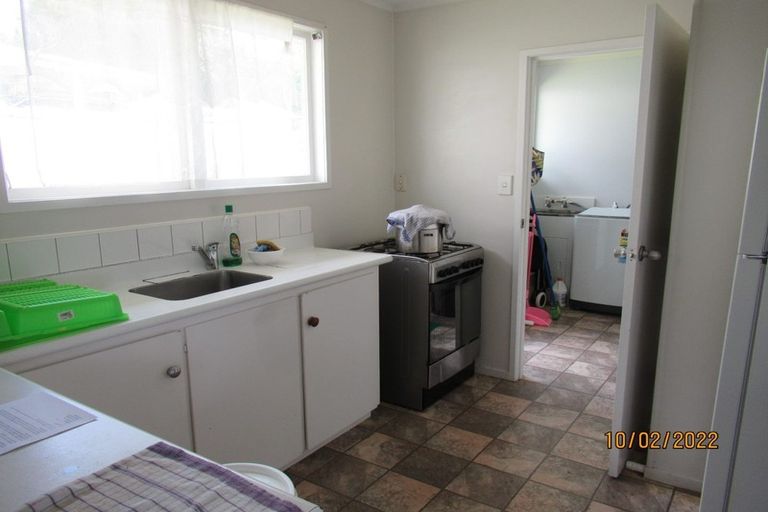 Photo of property in 25 Glenbervie Crescent, Massey, Auckland, 0614