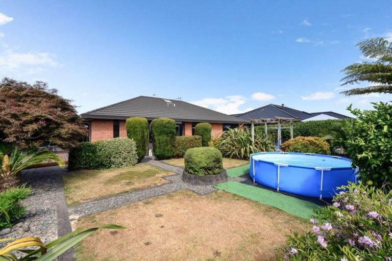 Photo of property in 83 Sandwich Road, St Andrews, Hamilton, 3200