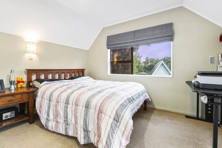 Photo of property in 68 Holyoake Place, Chatswood, Auckland, 0626