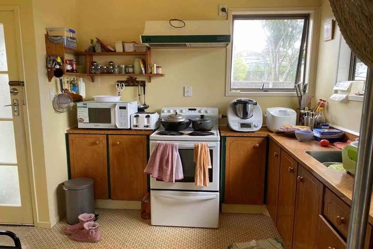 Photo of property in 226 Mahia Road, Weymouth, Auckland, 2103