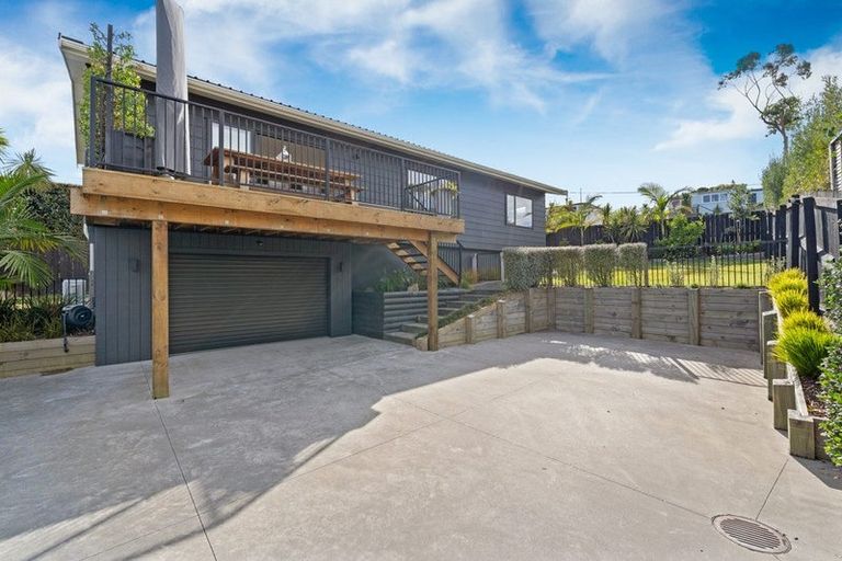 Photo of property in 85b Rosario Crescent, Red Beach, 0932