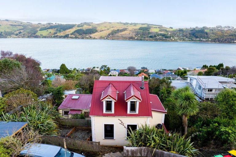 Photo of property in 2 Waireka Street, Ravensbourne, Dunedin, 9022