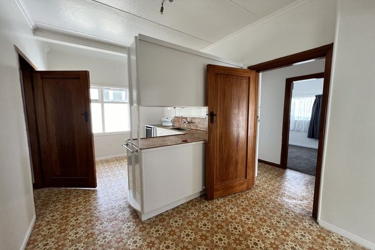 Photo of property in 4/5 Benares Street, Khandallah, Wellington, 6035