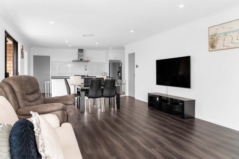 Photo of property in 3 Cotula Way, Papamoa Beach, Papamoa, 3118