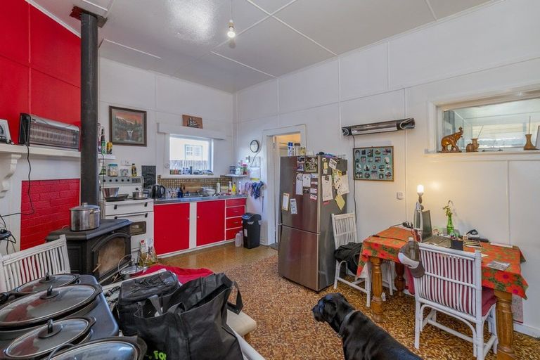 Photo of property in 16 Stout Street, Shannon, 4821