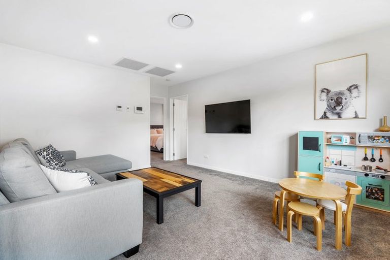 Photo of property in 1 Crompton Place, Orewa, 0931