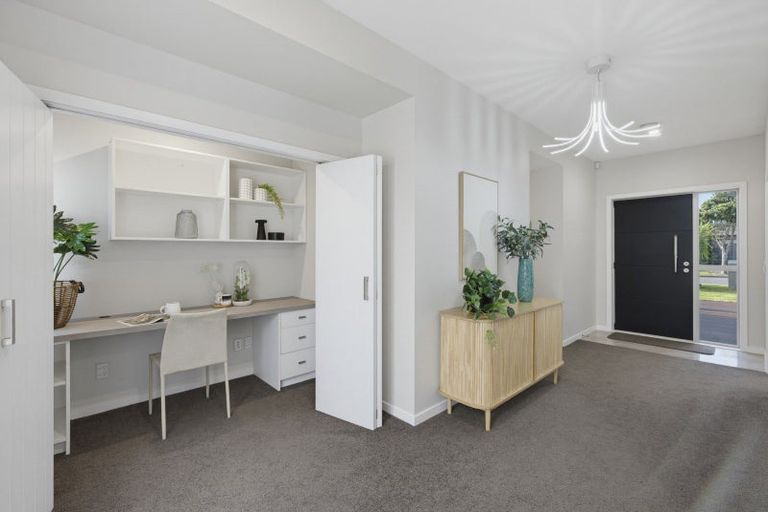 Photo of property in 9 Taranui Way, Paraparaumu Beach, Paraparaumu, 5032