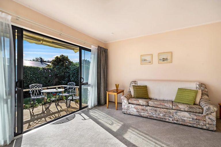 Photo of property in 10/56 Larnoch Road, Henderson, Auckland, 0610