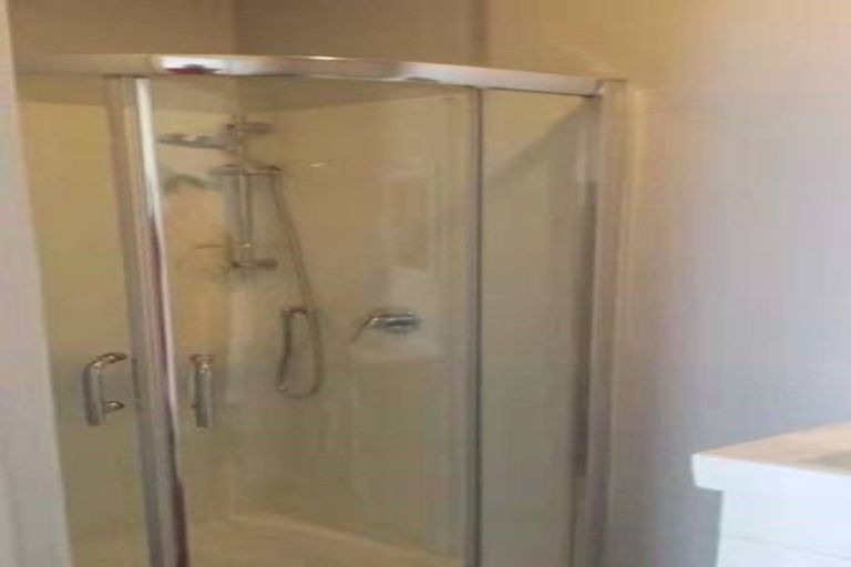 Photo of property in 13 Lavelle Road, Henderson, Auckland, 0612