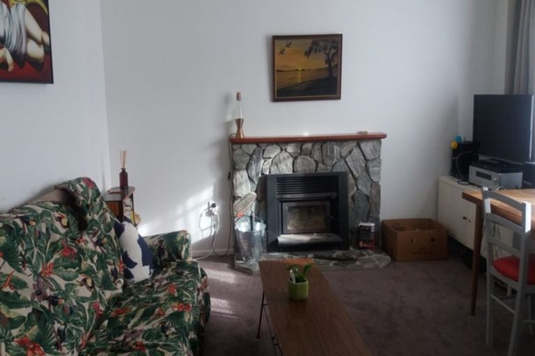 Photo of property in 32 Johnston Street, Featherston, 5710