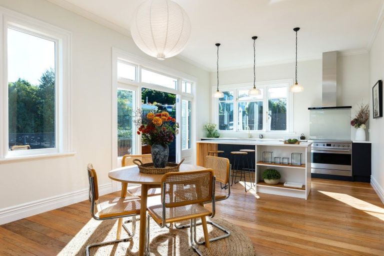 Photo of property in 95b Waikawa Road, Picton, 7220