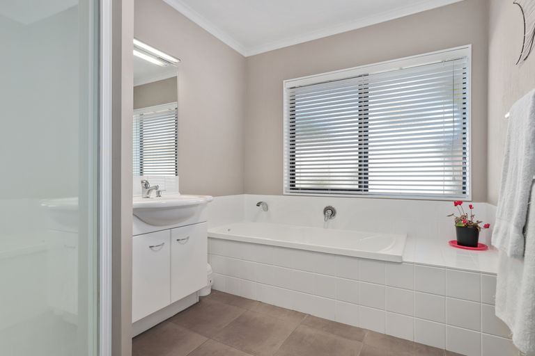 Photo of property in 22 Vogel Place, Te Aroha, 3320