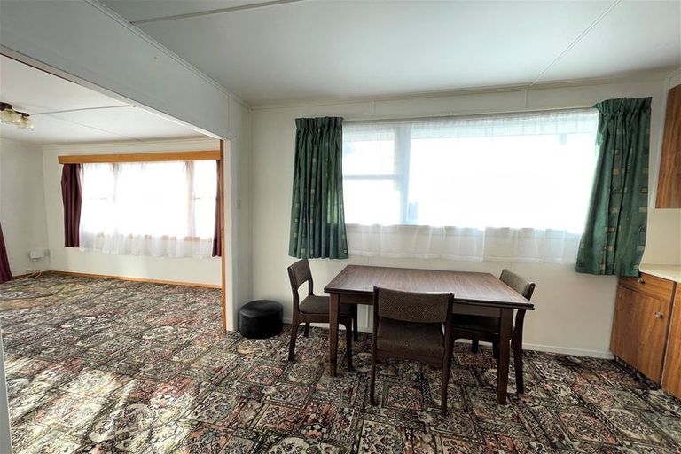 Photo of property in 9 George Street, Balclutha, 9230