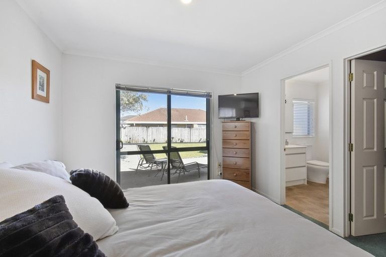 Photo of property in 46 Stewart Gibson Place, Manurewa, Auckland, 2105